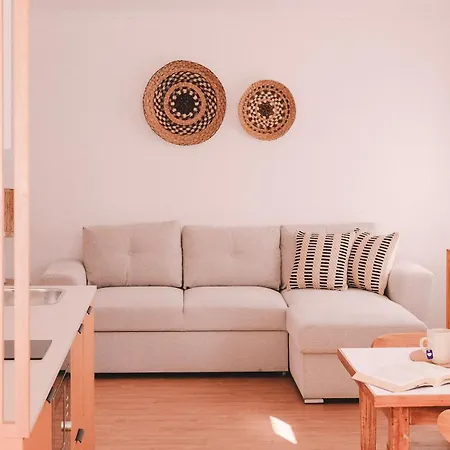 Casa Pacata, Beachside Escape * Labruge