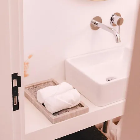 Casa Pacata, Beachside Escape * 라브루즈
